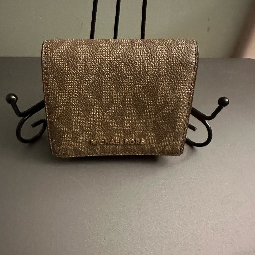 NWOT Michael Kors Credit Card Wallet Wallet